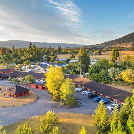 Parklands Motorlodge & Holiday Park Туранги Екстериор снимка
