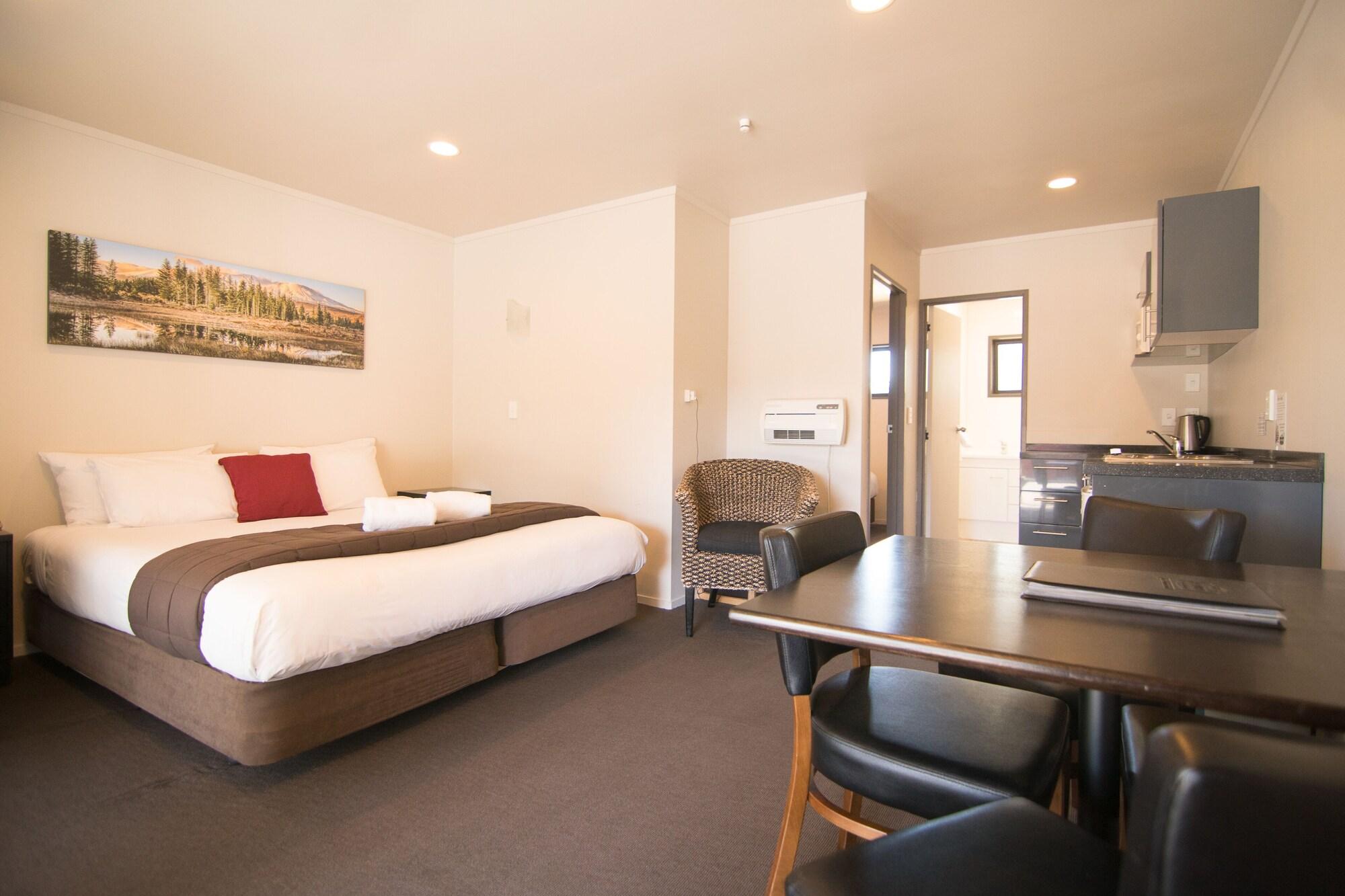 Parklands Motorlodge & Holiday Park Туранги Екстериор снимка