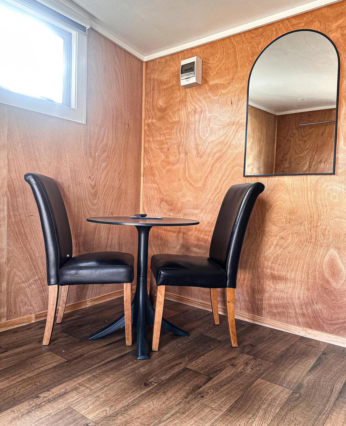 Parklands Motorlodge & Holiday Park Туранги Екстериор снимка