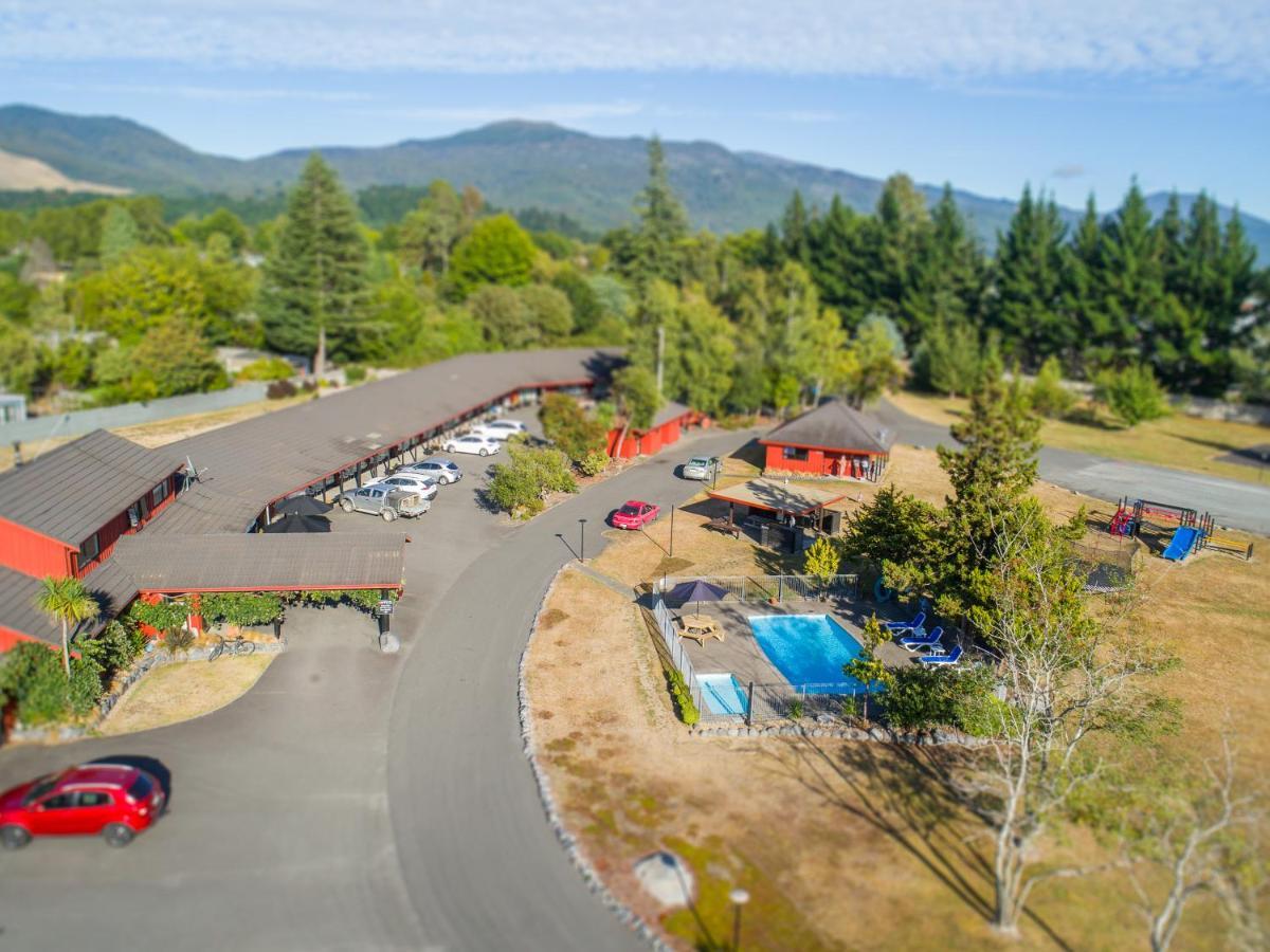 Parklands Motorlodge & Holiday Park Туранги Екстериор снимка