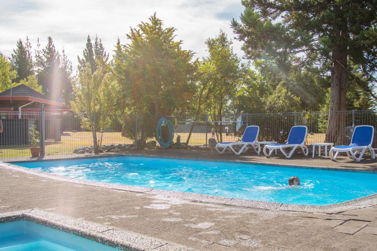 Parklands Motorlodge & Holiday Park Туранги Екстериор снимка