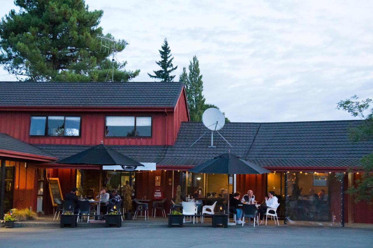 Parklands Motorlodge & Holiday Park Туранги Екстериор снимка